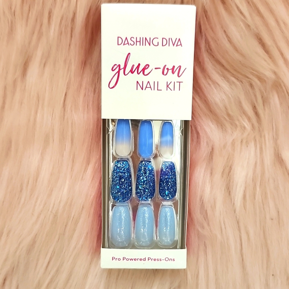 Brand New DASHING DIVA False Nails-L